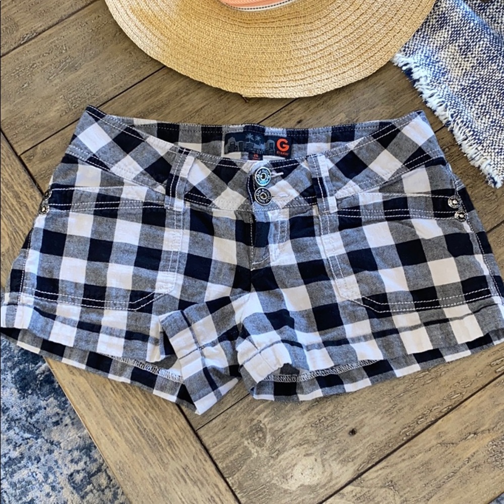 Guess black and white checkered short